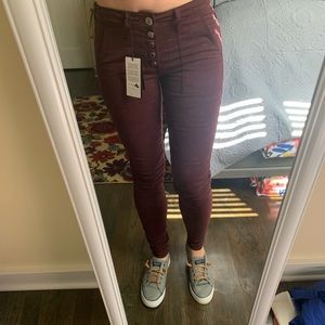 Sold-American Eagle Super stretch Low-rise Jegging